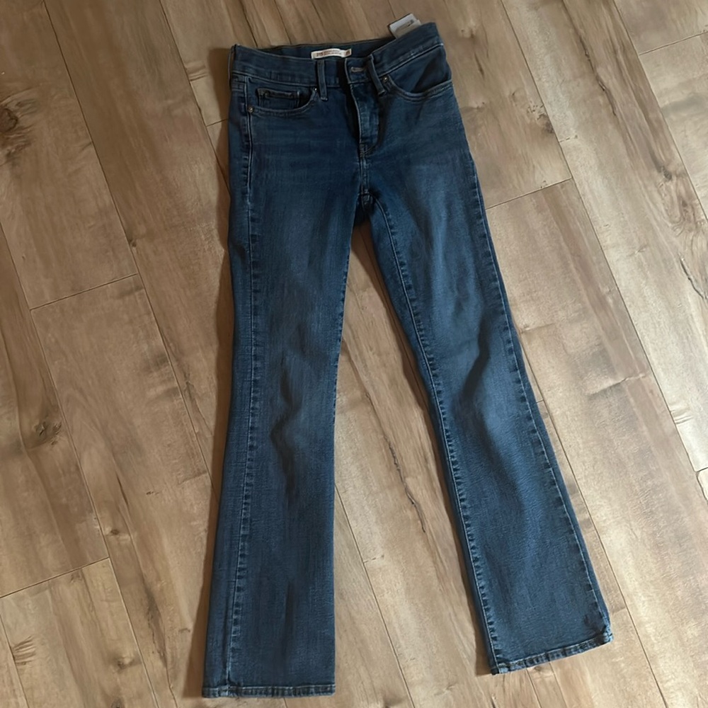 Levi’s boot cut jeans